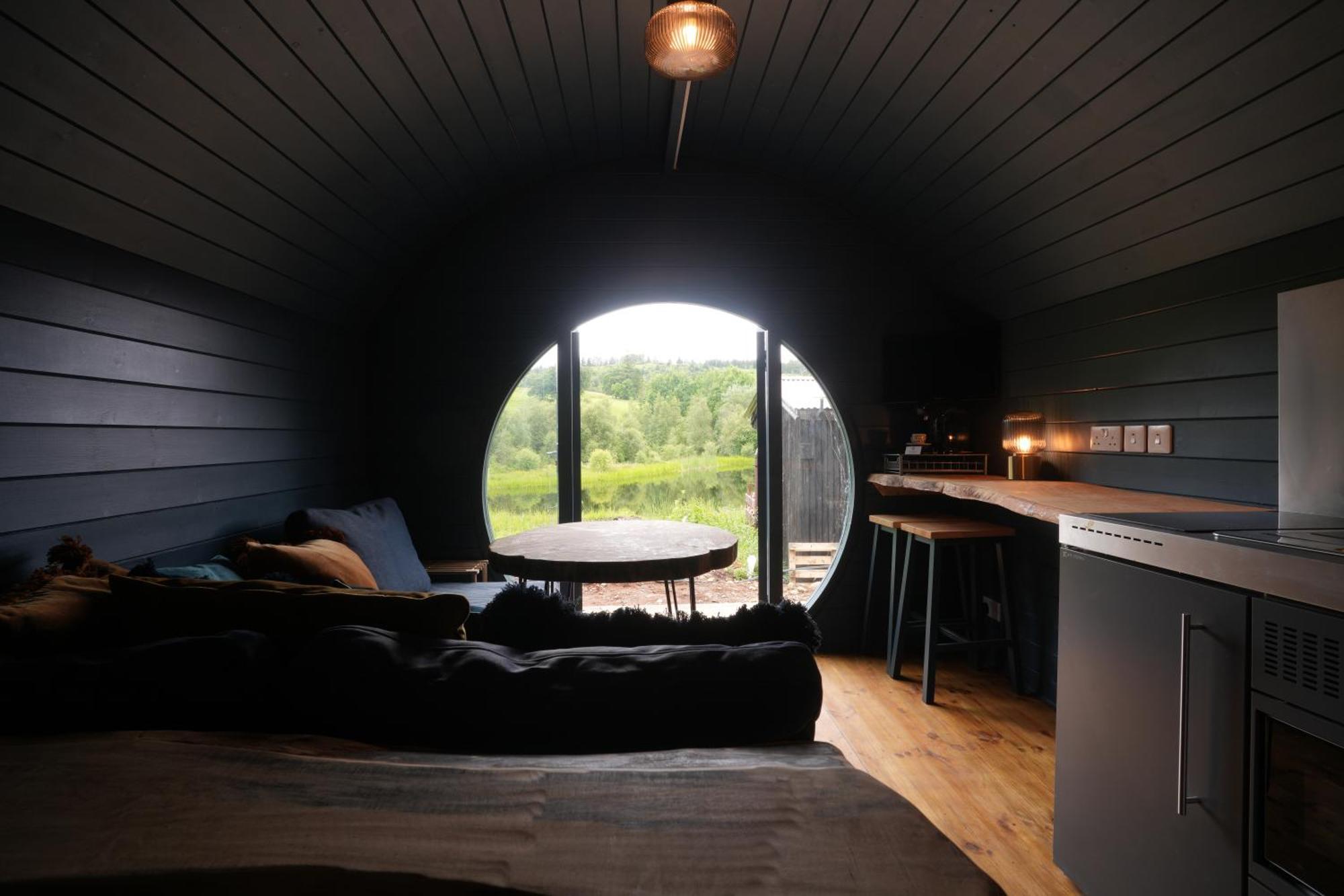 Kingswood Lodges Fort William Exterior photo
