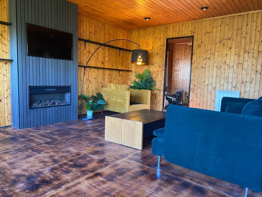 Kingswood Lodges Fort William Exterior photo