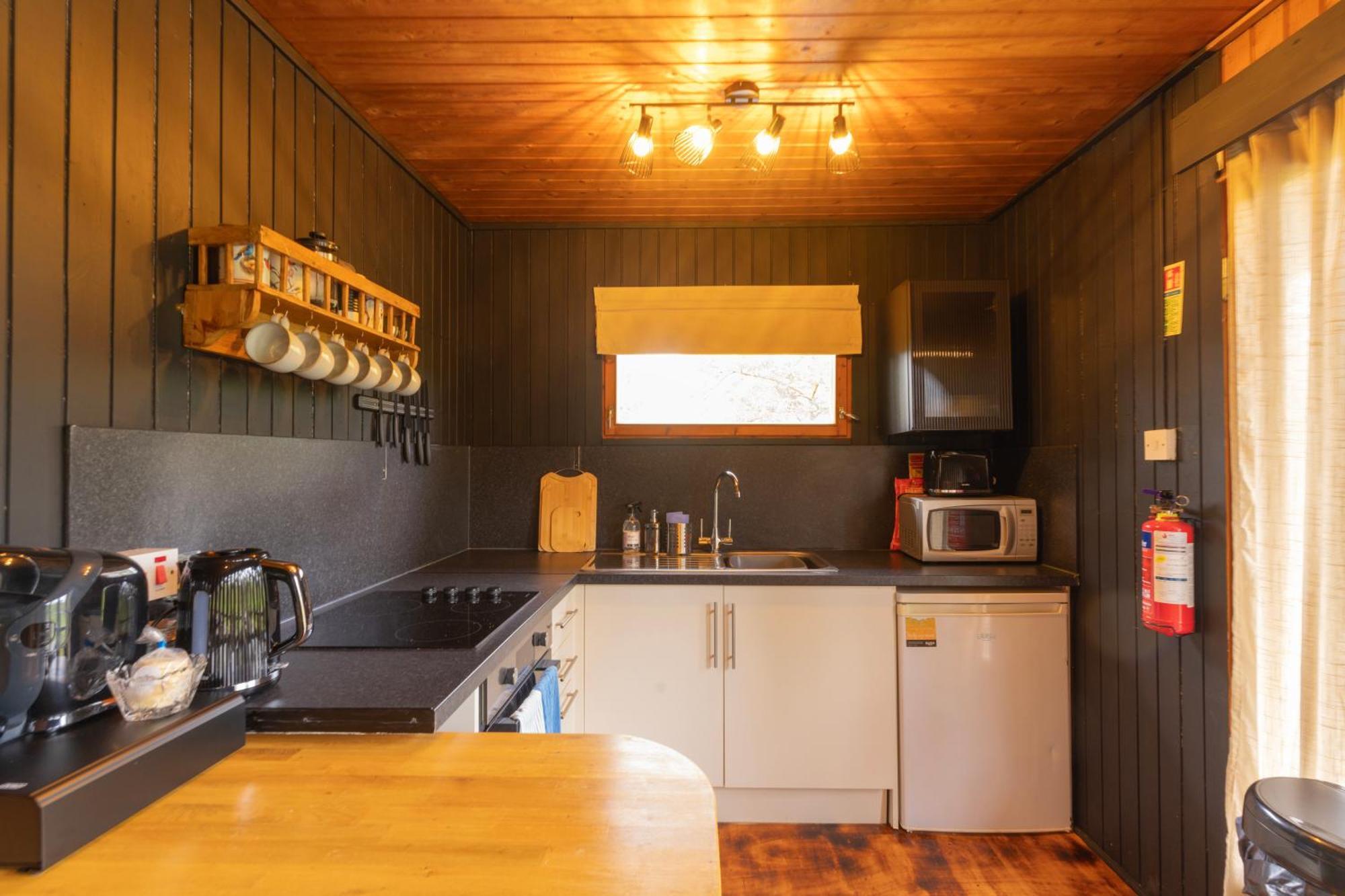 Kingswood Lodges Fort William Exterior photo